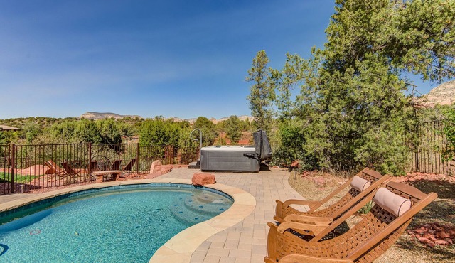 Experience luxury at Sedona Dove Wing Knoll with stunning Red Rock views!