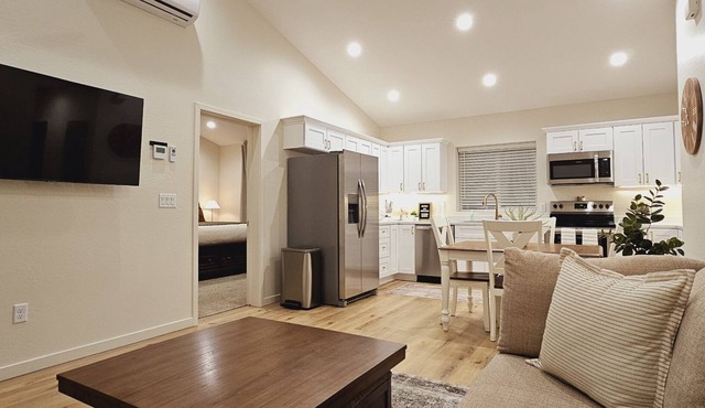 Experience the Charm and Adventure of Snowflake in this new and comfy apartment. in Snowflake