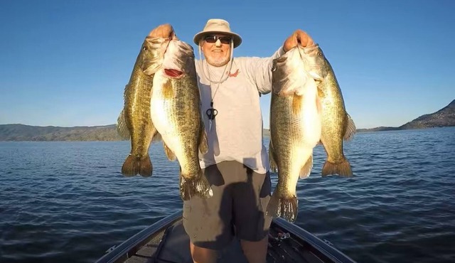 Fisherman’s Paradise! Great Location and Views!