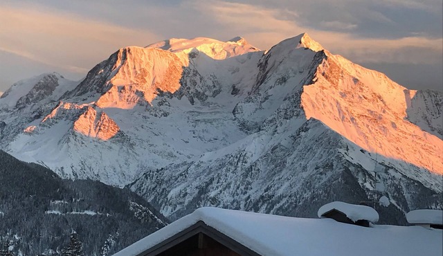 Flat 6 to 8 p. at the foot of the Saint Gervais-le Bettex ski slopes. in Saint-Gervais-les-Bains