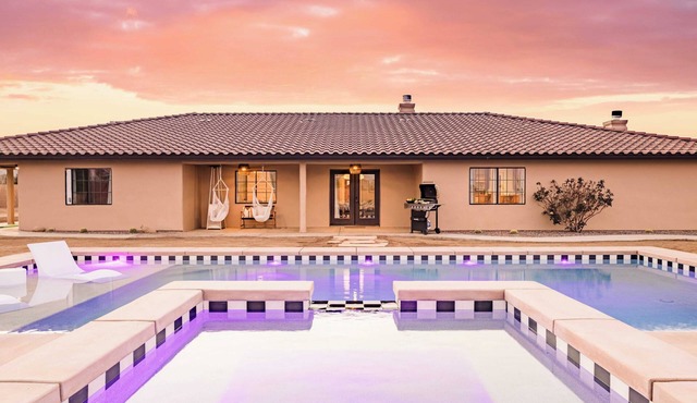 Flora by Avantstay Modern & Private Desert Oasis on Large Grounds w/Pool & Bocce Ball!