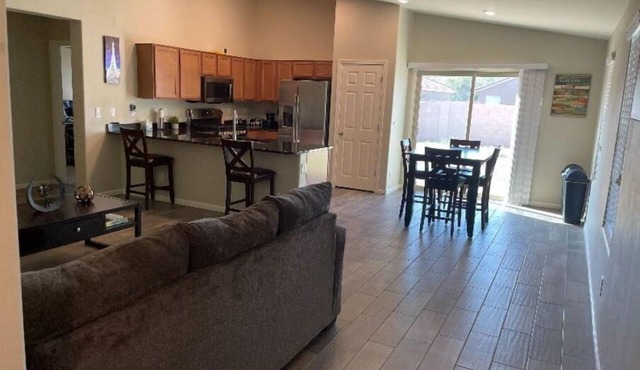 Florence, Arizona- Beautifully Furnished 3 Bedroom