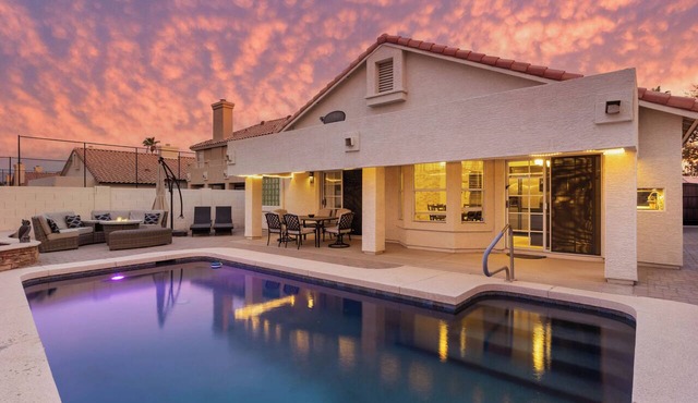 Foothills Golf Escape - Phoenix Pool House backing up to Foothills Golf Club in Phoenix