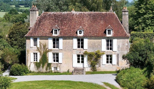 Authentic manor near Paris - 15 guests in Saint-Germain-de-Clairefeuille