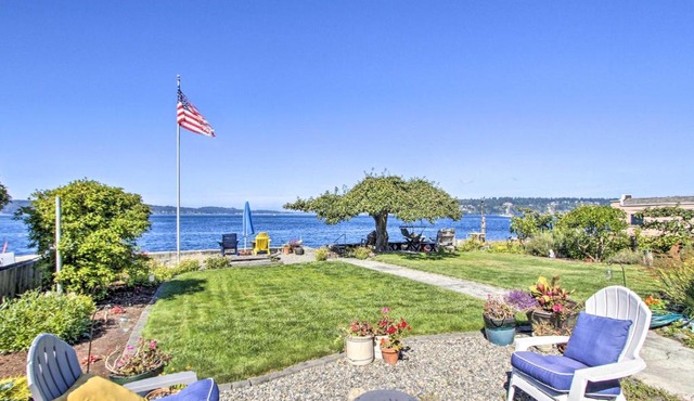 Gas Fire Pit, Views & Beach Access: Waterfront in University Place