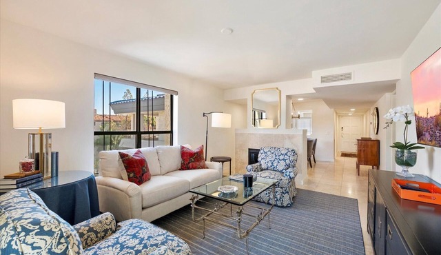 Gated Luxury 2-bedroom Penthouse condo - designer furnished in Biltmore Phoenix.