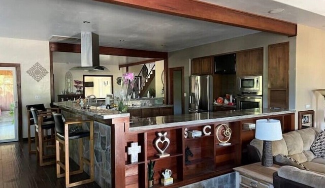 Gather- beautiful ranch rented as full home