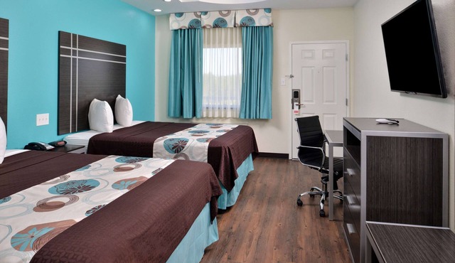 Get Ready for Adventure! 3 Comfortable Units! Close to Tour 18 Golf Course! in Spring