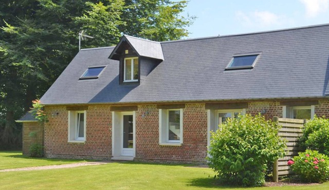 Gite Angerville-la-Martel, 3 bedrooms, 6 persons in Angerville-la-Martel