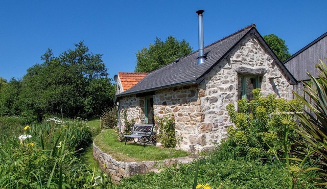 Gîte Romantique - Charming house 4 km from the sea in Les Moitiers-d'Allonne