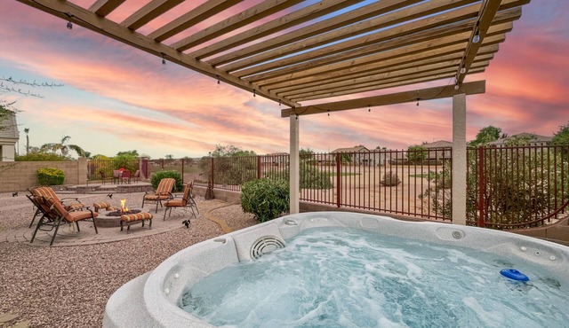 Golf Course Home in Seville Gilbert! 30 Night Min! in Gilbert