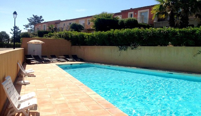 Golf-Side Holiday Home in Mazamet in Roquebrune-sur-Argens