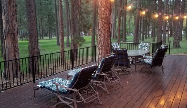 GRAEAGLE TIMBERFRAME CHATEAU LOCATED IN PLUMAS PINES COUNTRY CLUB ON GOLF COURSE in Graeagle