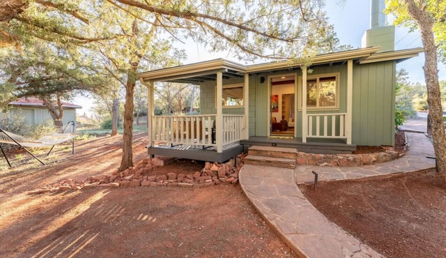 Guest House @ Juniper Ranch | Private, Views, King