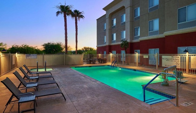Hampton Inn & Suites Ridgecrest in Ridgecrest