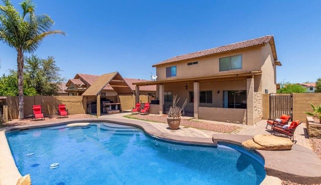 Heated Pool/Comfy King/Queen/BBQ