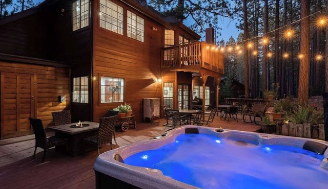 Heavenly Estate. Luxury Hot Tub. EV Charger. Games