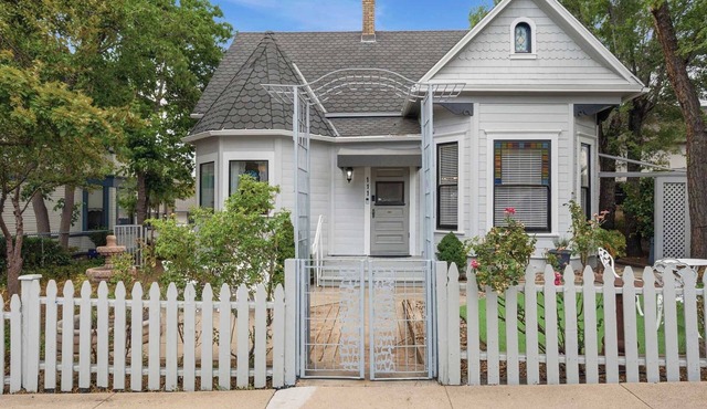 Historic Victorian Elegance in the Heart of Downtown Prescott
