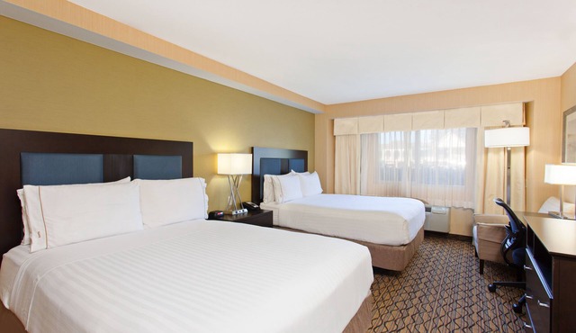Holiday Inn Express Newport Beach by IHG