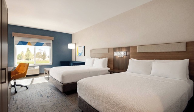 Holiday Inn Express & Suites Yuba City Marysville by IHG