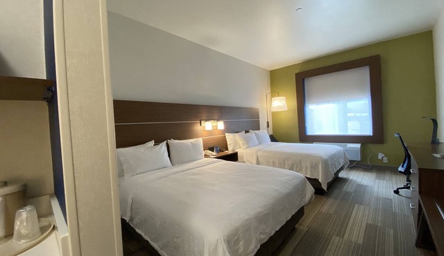 Holiday Inn Express & Suites Beaumont - Oak Valley by IHG