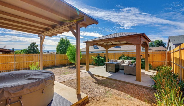 Hot Tub & Fire Pit: Prescott Valley Retreat!