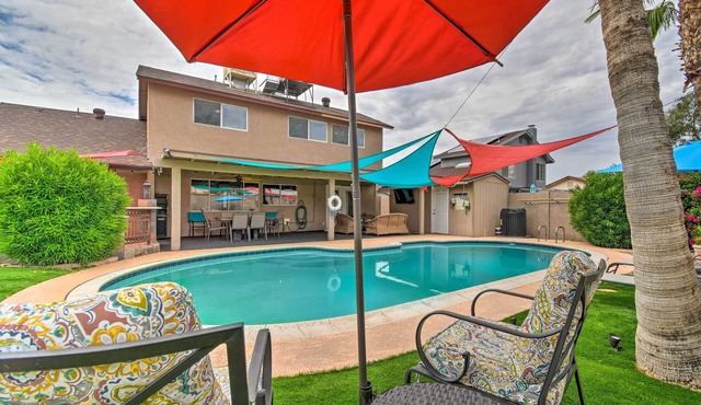 Hot Tub, Heated Pool & More! Relaxing Phoenix Home