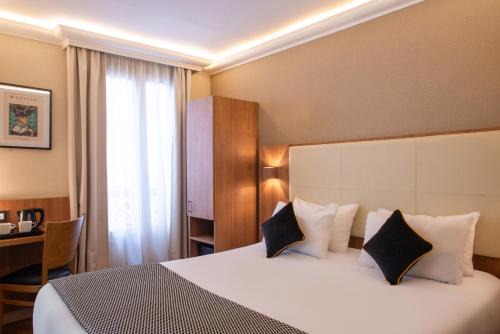 Hotel Cactus in Paris