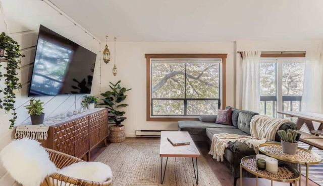 Idyllic West Boulder 2BDR Furnished Home in Boulder