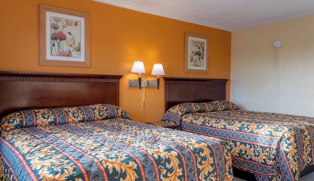 Kings Rest Motel in Lemoore