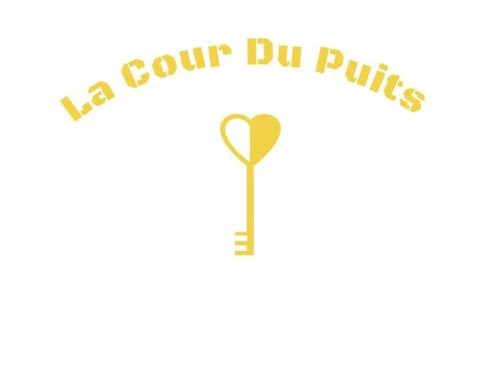 La Cour Du Puits Chambre Matcha in Cormeilles