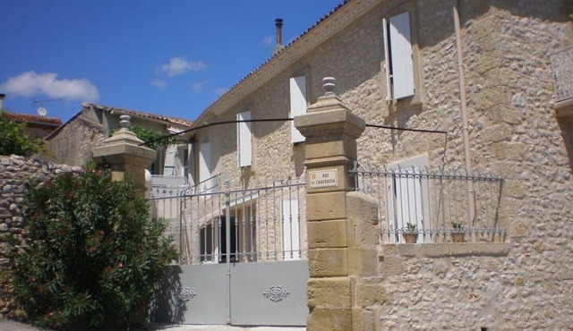 LA MAISON DE PAPÉ Bed and Breakfast: GÎTE COUR in Combas