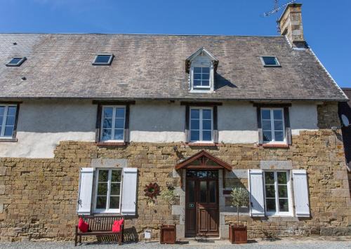La Maison du Chene in Percy
