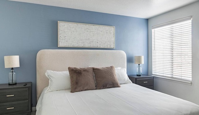 Landing | Beautiful 3BD, Game Room, Pool