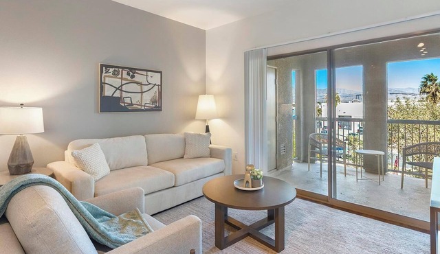 Landing | Chic 1BD, Gym