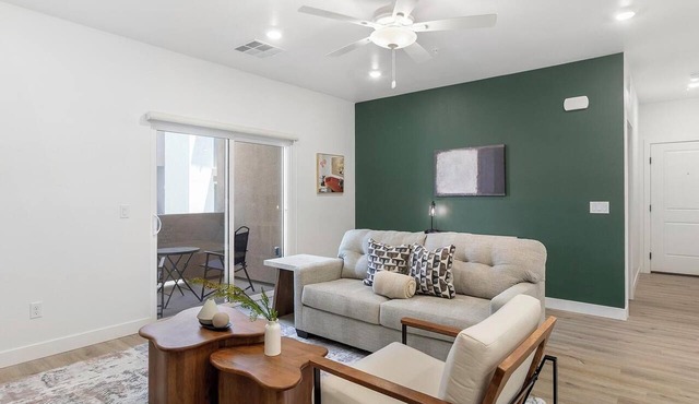 Landing | Chic 2BD, Clubhouse, Gym