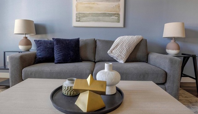 Landing | Spectacular 1BD, Clubhouse