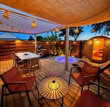 Le 25 Bis Spa&Sauna aux portes de Montauban in Lamothe-Capdeville