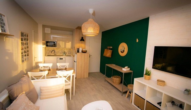 Le Patio in Juno Beach, 100 m from the sea - Parking - Wifi - Cos in Courseulles-sur-Mer