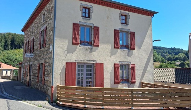 Le Val Danse - Maison de caractère de 1870 - Rénovée en 2020 in Saint-Anthème