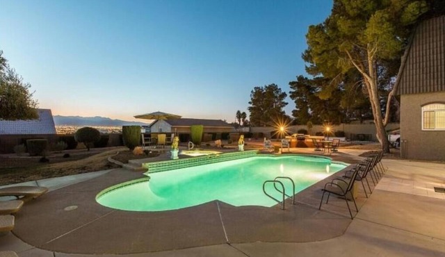Limited Time Offer~ Book 3 nights get 4th night FREE. some restrictions apply.