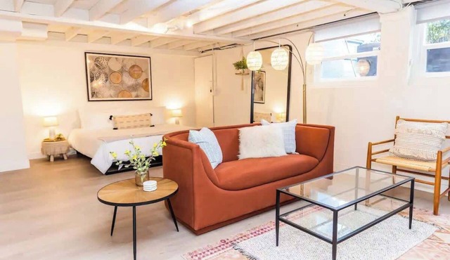 Little Italy Studio: Downtown, Free Parking & More! in San Diego