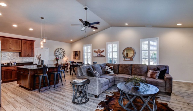 Located in the heart of Prescott just blocks away from Historic downtown square.