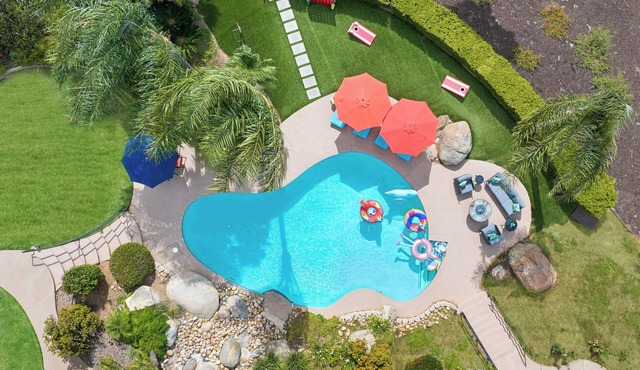 Luxury Hilltop Estate I Resort Pool + Sunset Views