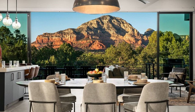 Luxury Home w/Front-Row Views & Hydropool + Spa