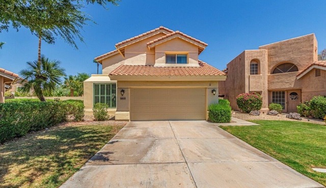 Luxury Phoenix Oasis Private Pool Mountain Views Fast Wi-Fi in Phoenix