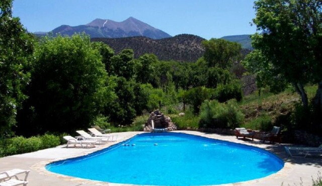 M-4 Cabin - Accommodates up to 6 and is pet friendly. in Moab