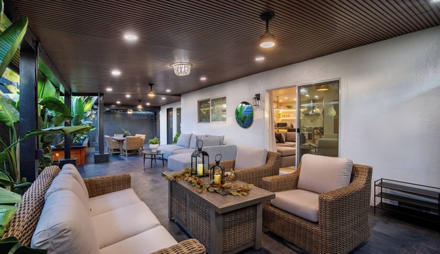 Magical Villa - 10 BEDS - Disneyland & SoCal Gem
