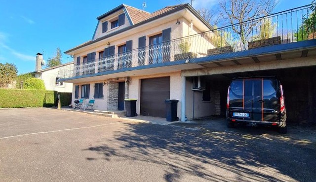 Maison climatisée au calme proche des commerces in Baume-les-Dames