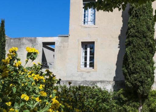 Maison Cote Square- Maison- Appartements- Suites in Avignon